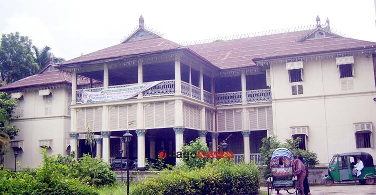 ঐতিহ্যের সাক্ষী গৌরীপুর লজ এখন ব্যাংকের গেস্ট হাউজ