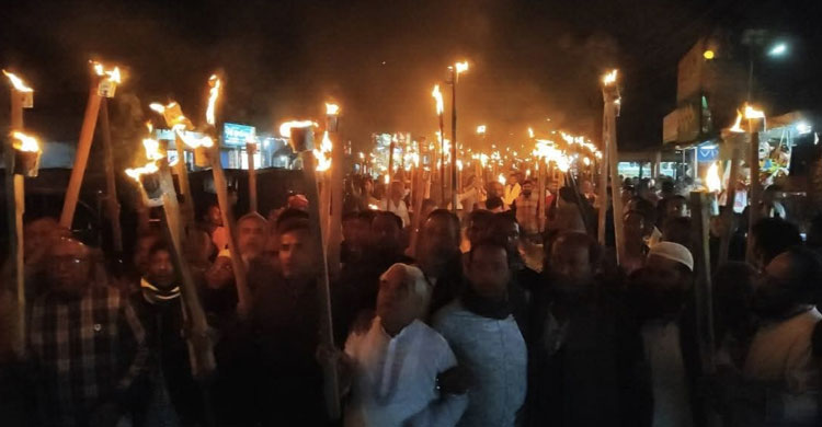 ময়মনসিংহ-৩ আসনে বিএনপির প্রার্থী পরিবর্তনের দাবিতে মশাল মিছিল