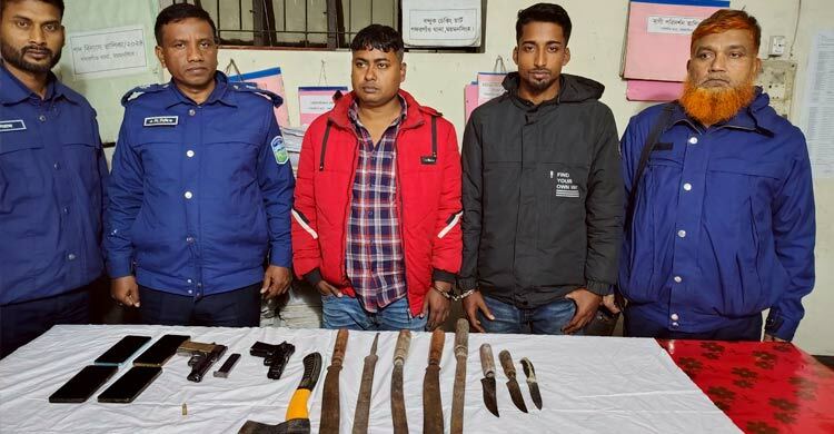 ময়মনসিংহে পিস্তল-দেশীয় অস্ত্রসহ দুই ছাত্রদল কর্মী গ্রেফতার