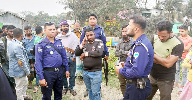 বেগমগঞ্জে ফসলি জমির মাটি কাটায় যুবকের জেল-জরিমানা