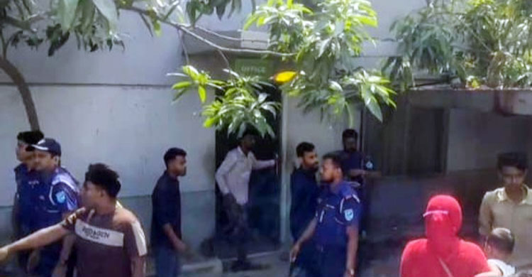 ছিনতাইকারী আখ্যা দিয়ে মানসিক ভারসাম্যহীন যুবককে পিটিয়ে হত্যা