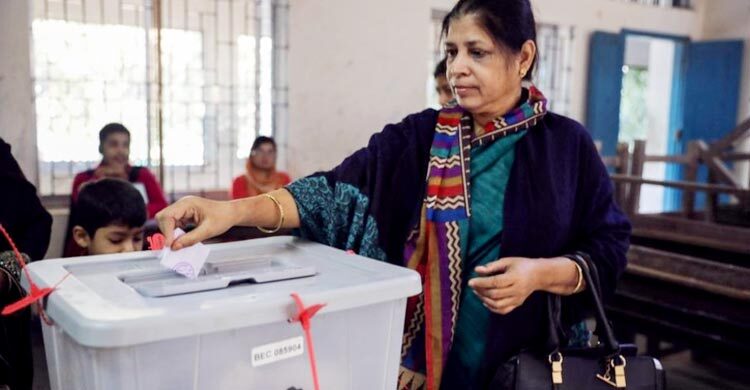 বিনা প্রতিদ্বন্দ্বিতায় জয়ের সুযোগ নেই, ফিরলো ‌‘না ভোট’