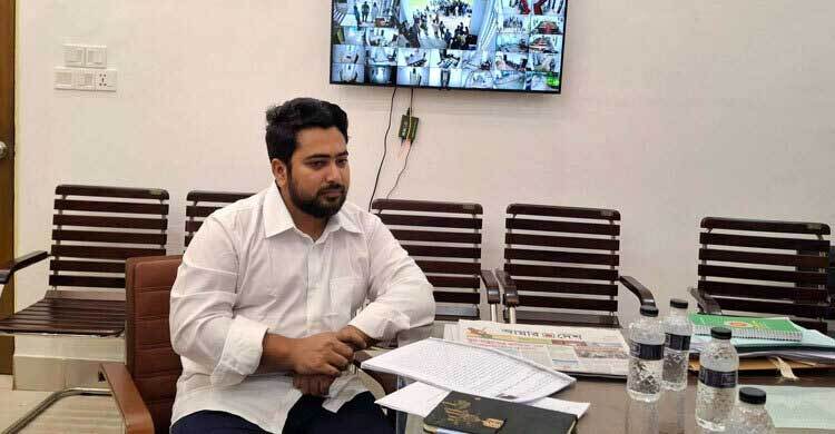 শেখ হাসিনার বিরুদ্ধে সাক্ষ্য দিতে আজও ট্রাইব্যুনালে নাহিদ