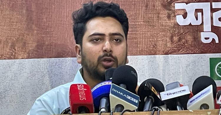 গণঅভ্যুত্থানের ফসল বিএনপি-জামায়াত সমানভাবে নিচ্ছে: নাহিদ