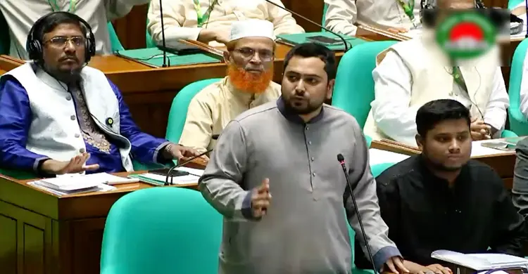 রাষ্ট্রপতির কুকীর্তি তুলে ধরলেন নাহিদ