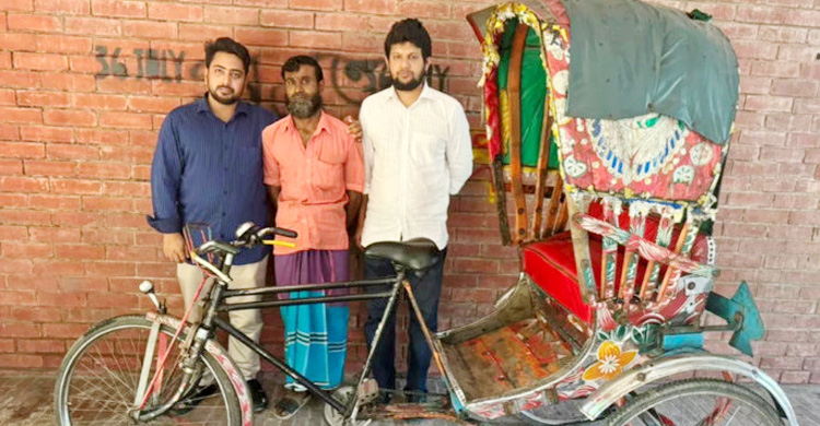 ‘আরে বেটা লাশ ফালাই রাখছি, দেখছ না? এইডা তোল’