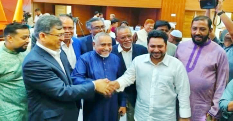 হাতে হাত রাখলেন সালাহউদ্দিন-তাহের-নাহিদ