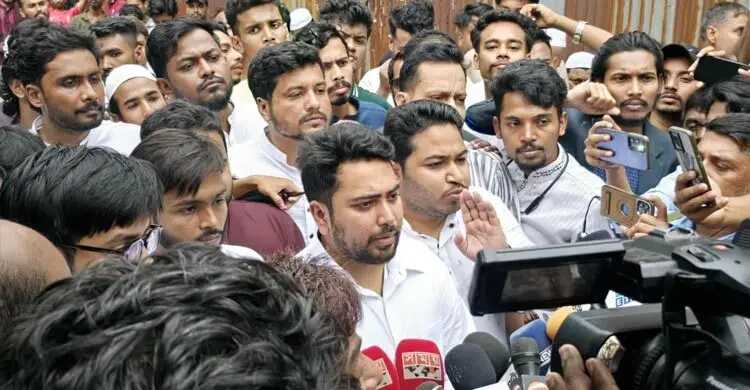 একক নির্বাচন করবে এনসিপি, প্রার্থী দেবে না খালেদা জিয়ার আসনে