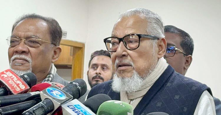 সিইসির সঙ্গে বিএনপির বৈঠক, মনোনয়নপত্রের তথ্য স্পষ্ট করার আহ্বান