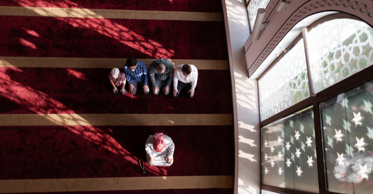 পরিবারকে নামাজের নির্দেশ দেওয়ার গুরুত্ব