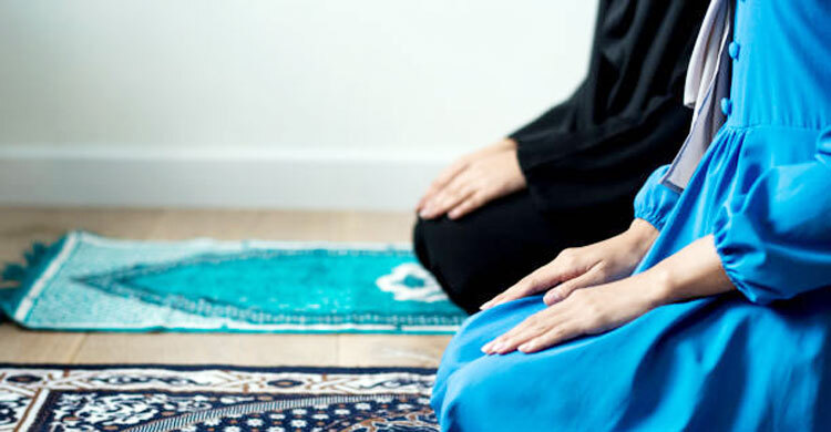 হাঁচি দিয়ে ‘আলহামদুলিল্লাহ’ বললে কি নামাজ ভেঙে যাবে?