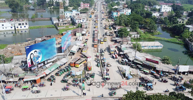 ভোগান্তির নাম বালুডাঙ্গা বাসস্ট্যান্ড