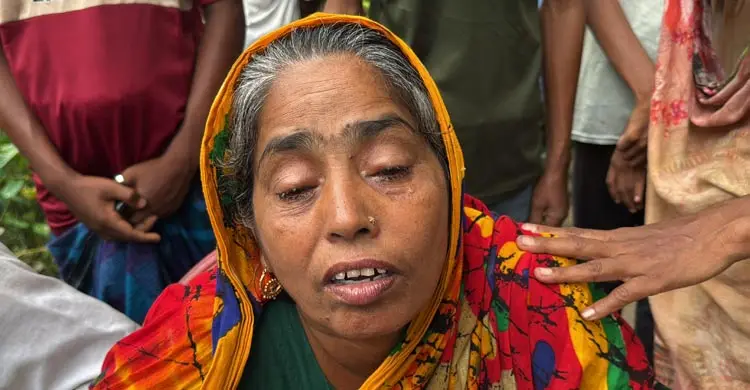 মোহনের আর বাড়ি ফেরা হলো না, দুই সন্তান হারিয়ে দিশেহারা মা