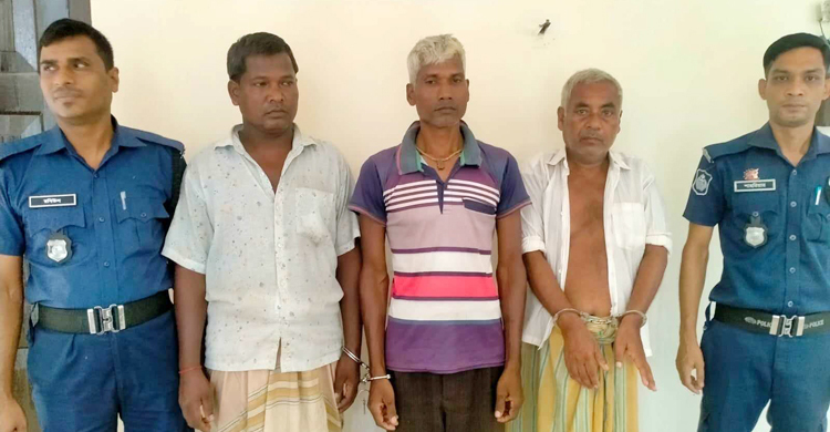 গৃহবধূর মাথা ন্যাড়া করে ঘোল ঢালার ঘটনায় গ্রেফতার ৩