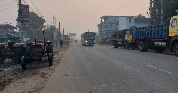 নওগাঁয় শীতে জবুথবু জনজীবন