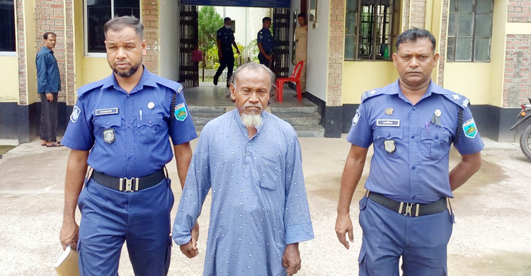 জিন তাড়ানোর নামে নারী নির্যাতন, কবিরাজ গ্রেফতার