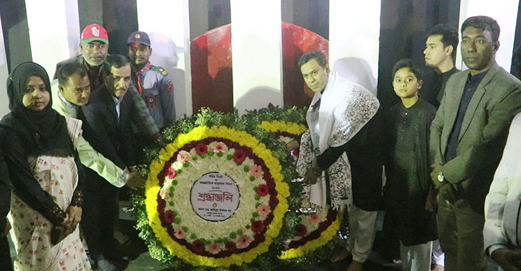 দেশের বিভিন্ন স্থানে গভীর শ্রদ্ধায় ভাষা শহীদদের স্মরণ