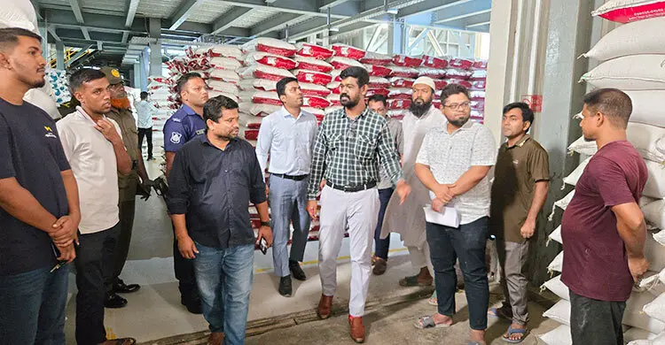 সুগন্ধি চাল মজুতের তথ্য দিতে না পারায় দুই রাইস মিলকে জরিমানা