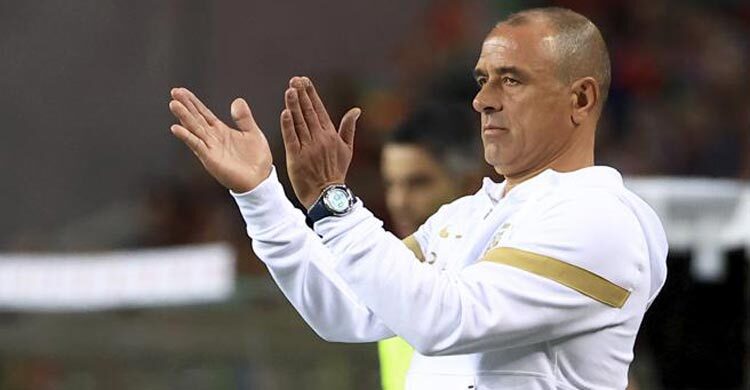 Napoli appoint Calzona as caretaker manager after Mazzarri sacking