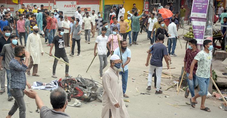বিএনপির মিছিলে পদবঞ্চিতদের হামলা, নেতাদের বেধড়ক পিটুনি