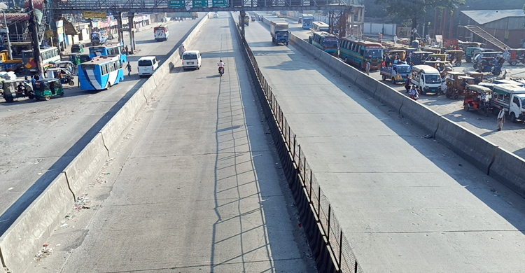 ঢাকা-চট্টগ্রাম মহাসড়কে আজও চলেনি দূরপাল্লার যানবাহন