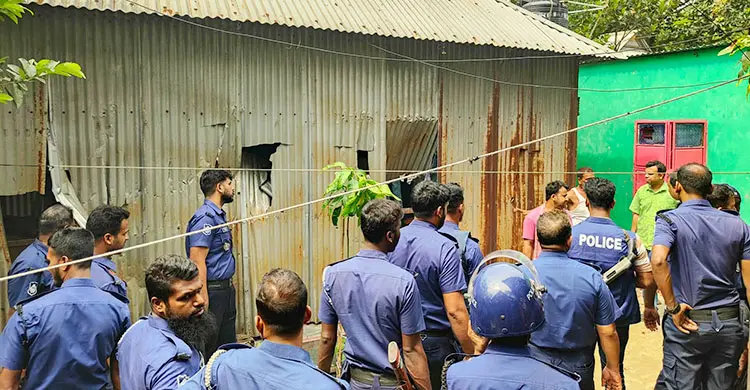 সোনারগাঁয়ে দুই পক্ষের সংঘর্ষে আহত ১২, লুটপাট-ভাঙচুর