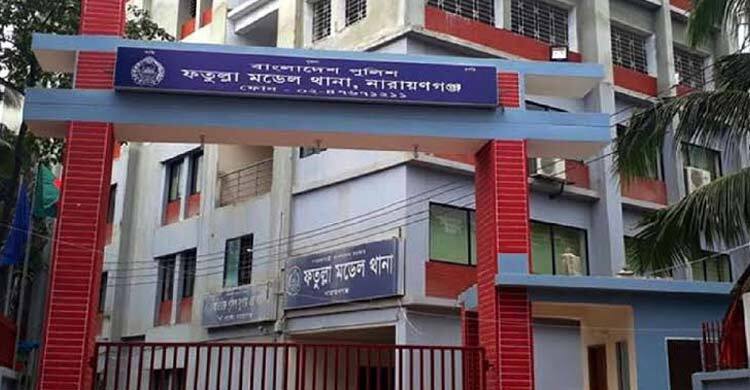 কারখানার ছাদ থেকে লাফিয়ে প্রাণ দিলেন নারী শ্রমিক