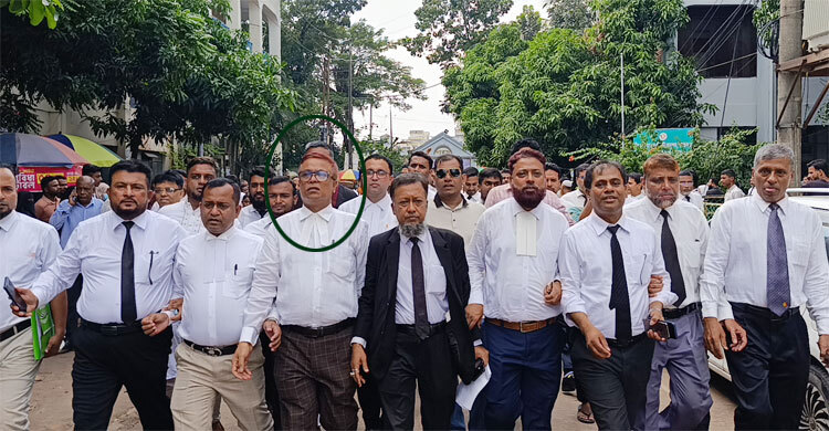 বিএনপি নেতা সাখাওয়াতকে জামিন, বাদীকে আদালতে প্রবেশে বাধার অভিযোগ