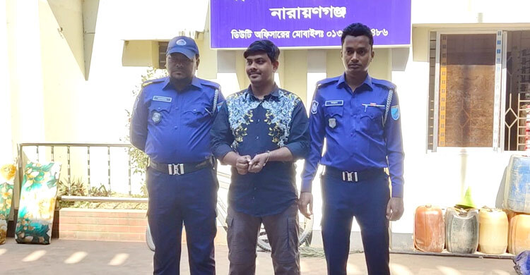 ককটেল বিস্ফোরণের পর নিষিদ্ধ ছাত্রলীগের কর্মী গ্রেফতার