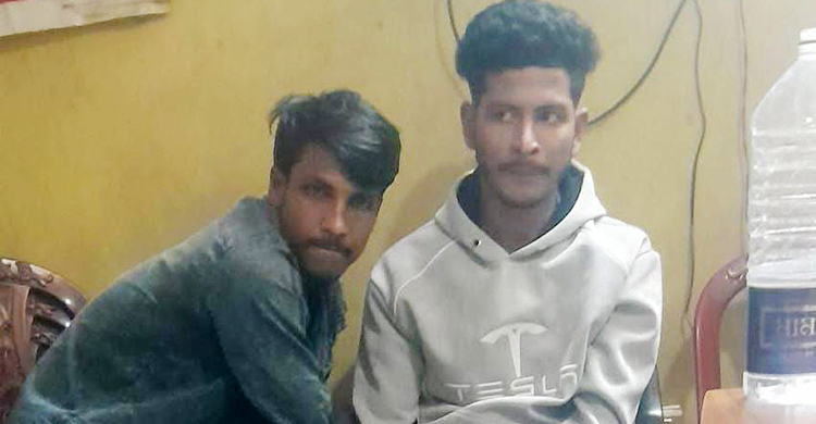 নারায়ণগঞ্জে স্বামীকে অস্ত্রের মুখে জিম্মি করে স্ত্রীকে ধর্ষণের অভিযোগ