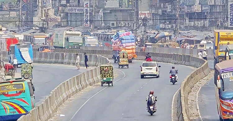 নারায়ণগঞ্জ অংশে ফাঁকা মহাসড়কে স্বস্তির ঈদযাত্রা