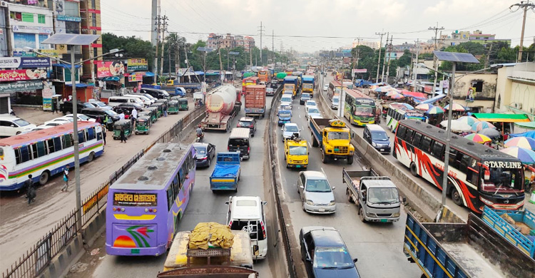 ঢাকা-চট্টগ্রাম ও ঢাকা-সিলেট মহাসড়কে যানজট