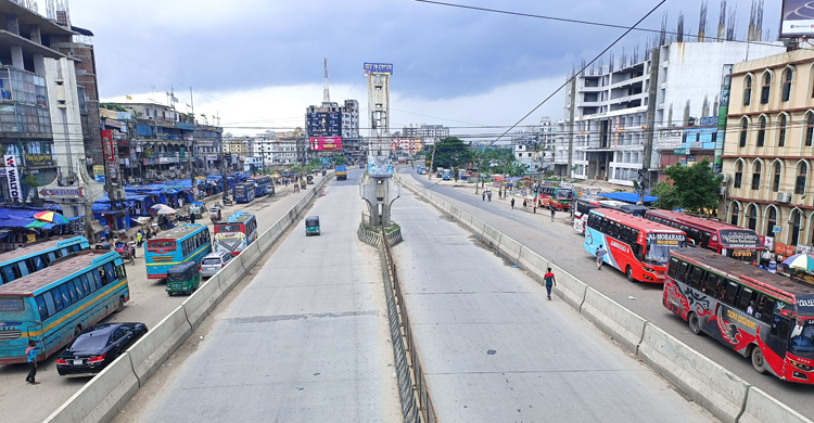 ফাঁকা ঢাকা-চট্টগ্রাম মহাসড়ক