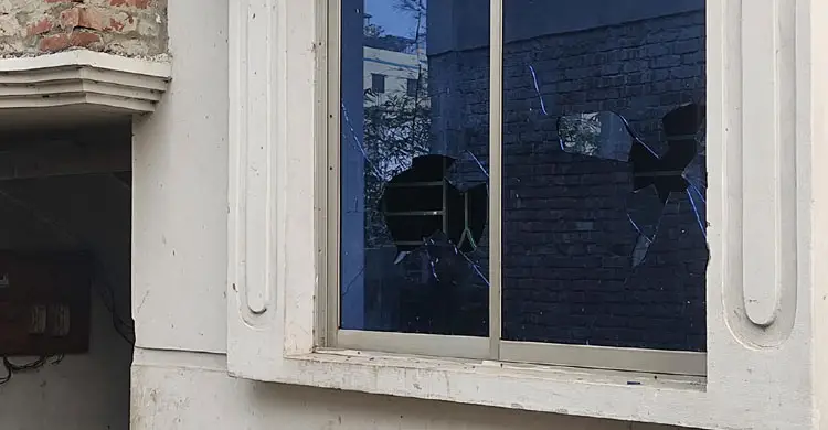 বিএনপির দুই গ্রুপের মধ্যে ব্যাপক সংঘর্ষ, বোমা বিস্ফোরণ