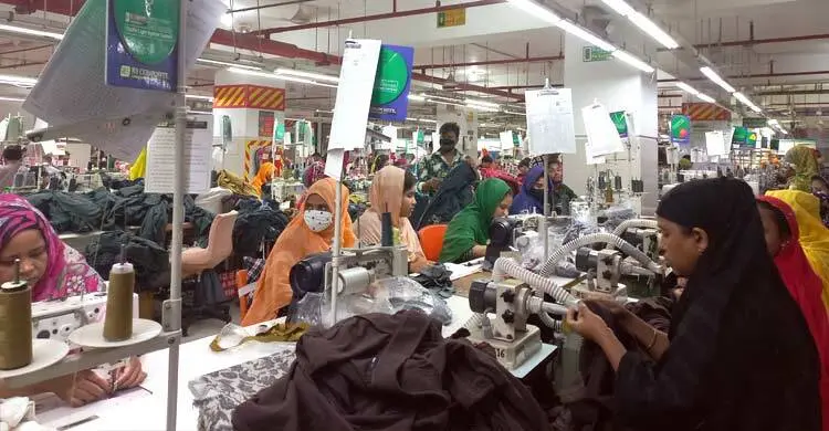 ব্যয় বাড়লেও উৎপাদন কমছে শিল্প কারখানায়