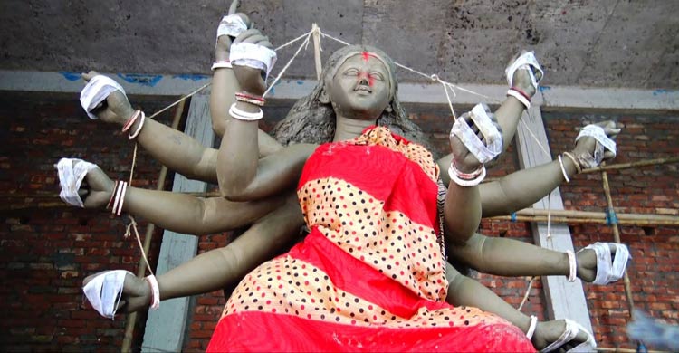 নারায়ণগঞ্জে ২২৪ মণ্ডপে পূজার প্রস্তুতি, চার স্তরের নিরাপত্তা