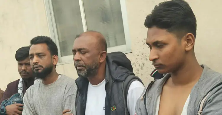 বিএনপির দুই গ্রুপের মধ্যে ব্যাপক সংঘর্ষ, বোমা বিস্ফোরণ