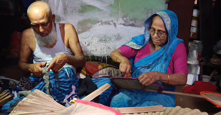 জৌলুস হারিয়েছে ‘পাখাওয়ালা বাড়ি’