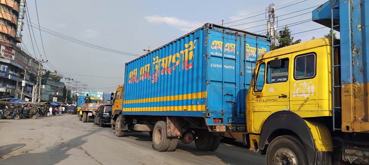 ঢাকা-সিলেট মহাসড়কে ৭ কিলোমিটার যানজট