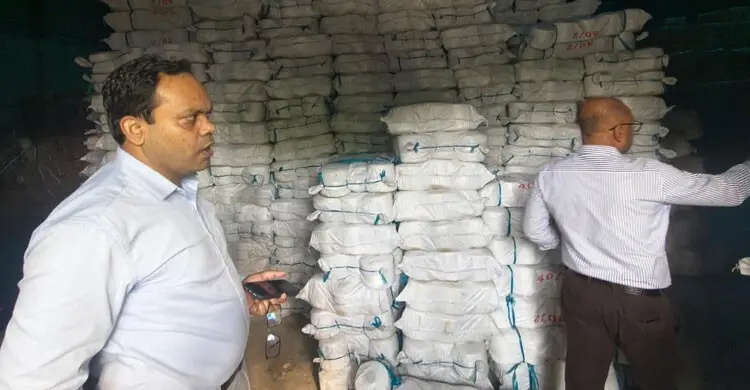 নারায়ণগঞ্জে কর চালানপত্রবিহীন ৮৭ টন সুতা জব্দ