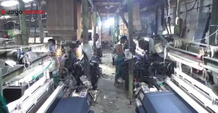 রূপগঞ্জে বিদ্যুতের ‘লুকোচুরি’, উৎপাদন সংকটে ২ হাজার কলকারখানা