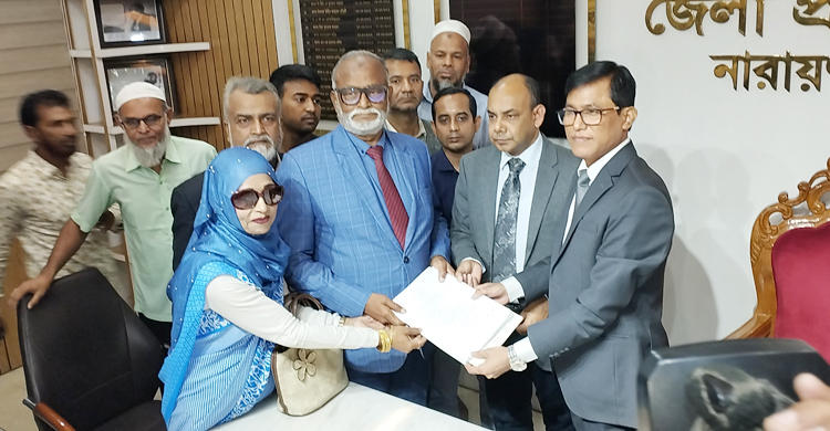 মনোনয়নপত্র জমা দিলেন তৃণমূল বিএনপির মহাসচিব তৈমুর