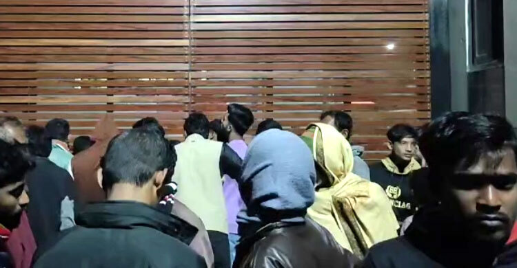 নারায়ণগঞ্জে সিমেন্ট কারখানায় বয়লার বিস্ফোরণে ৮ শ্রমিক দগ্ধ