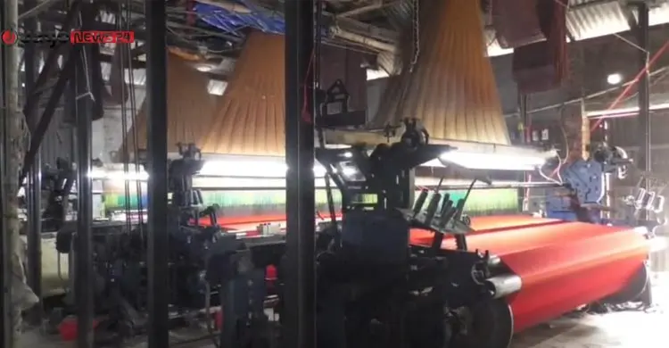 রূপগঞ্জে বিদ্যুতের ‘লুকোচুরি’, উৎপাদন সংকটে ২ হাজার কলকারখানা