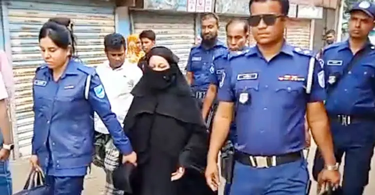 নারায়ণগঞ্জে স্বামীকে গলা কেটে হত্যার অভিযোগ, স্ত্রী গ্রেফতার
