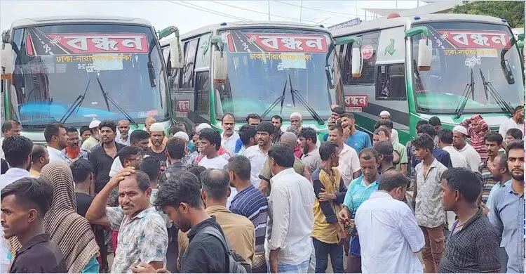 বাস আটকে বিএনপি নেতার ৫ লাখ টাকা চাঁদা দাবি, প্রতিবাদে ধর্মঘট