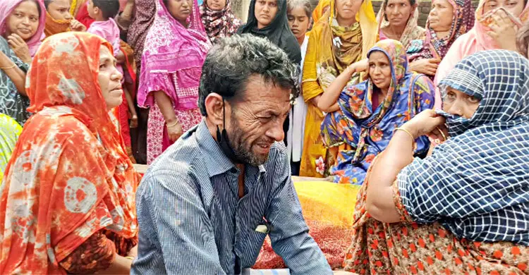 বজ্রপাতে নিজ বাড়িতেই প্রাণ গেলো গৃহবধূর