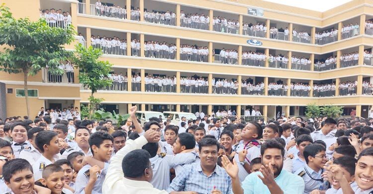 যে স্কুলে ৩২০ জনের সবাই পেয়েছে জিপিএ-৫