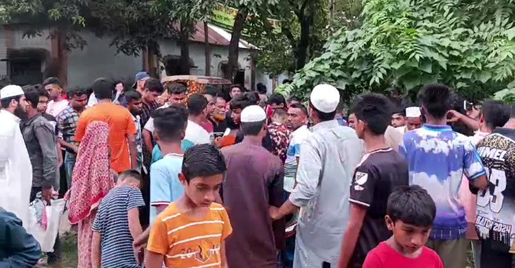 নরসিংদীতে ট্রেনের ধাক্কায় মোটরসাইকেল আরোহী স্বামী-স্ত্রী নিহত