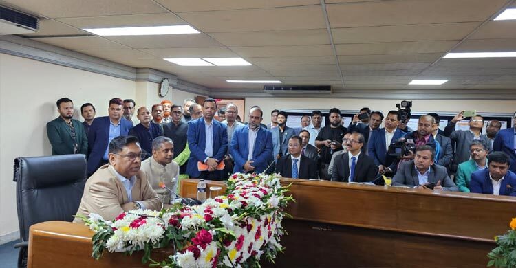 Every consumer to come under prepaid gas metre: Nasrul